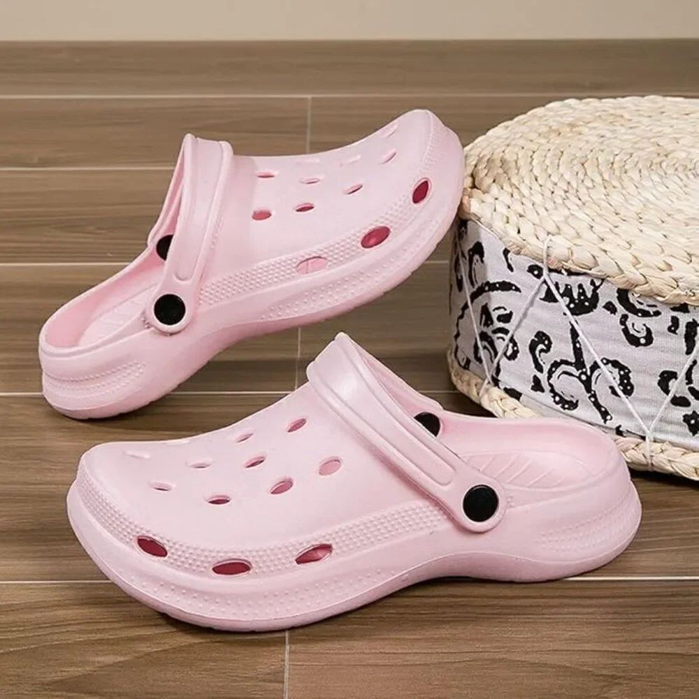NEW Woman's Breathable Quick Drying Garden Clogs Color Pink Size 6-6.5 Women